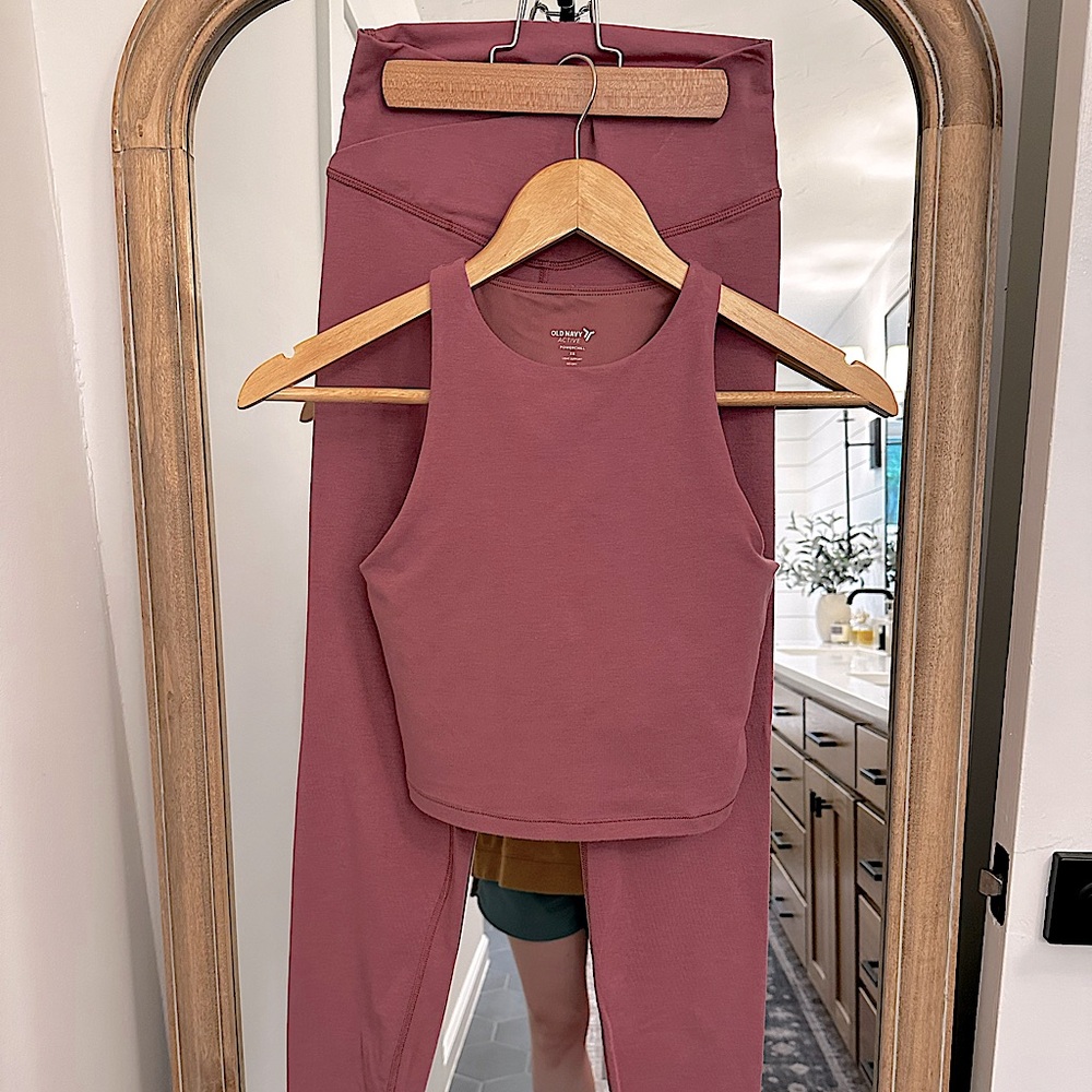 Old Navy Work Out Set